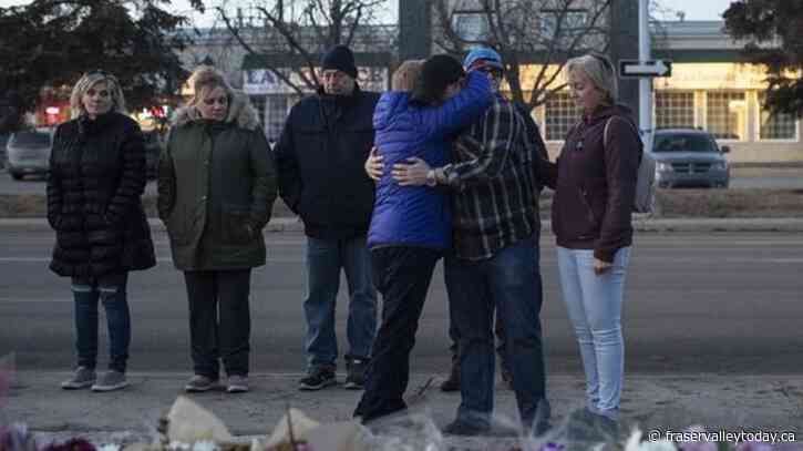 Slain officers’ families issue statements thanking public for support