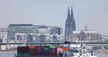 Gütertransport per Binnenschiff auf sehr niedrigem Stand