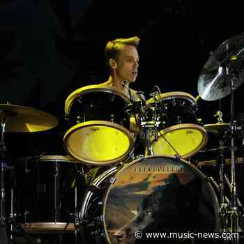 Pearl Jam's Matt Cameron denies joining Foo Fighters