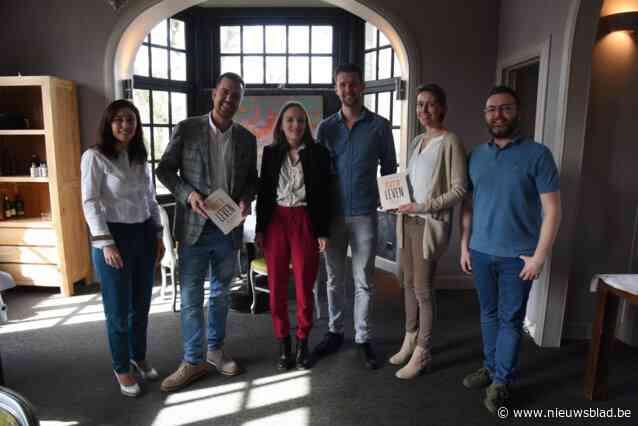 Ronde Tafel en Ladies Circle schenken 3.000 euro aan auteurs boek rond kindermisbruik