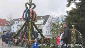 Osterbrunnen in Burlafingen zieht bewundernde Blicke auf sich