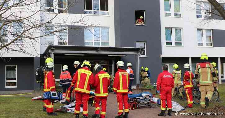 Zwei Bewohner bei Feuer in Seniorenheim schwer verletzt