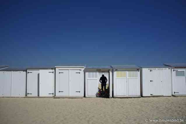 8.500 (!) kandidaten mogen strandcabine hier (voorlopig) op hun buik schrijven: “Ze zouden tot 25 jaar moeten wachten”