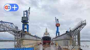 Schlepper „Kiel“ als letztes Schiff im Dock der Lindenau Werft 