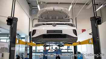 Festgefahrene Tarifrunde: 2000 VW-Zeitarbeiter streiken