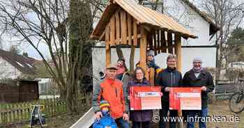 Bamberg: Spielhaus für kleinen Spielplatz errichtet