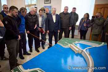 Zelenskiy Tells IAEA's Grossi: Russia Must Leave Zaporizhzhia Plant