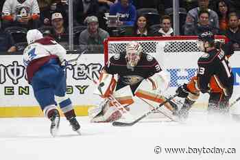 MacKinnon propels Avalanche to 5-1 victory over Ducks