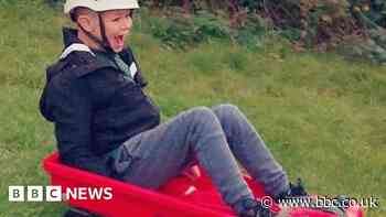 Scouts to climb Pendle Hill in the dark for poorly Cub Scout