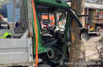 FW-F: Verkehrsunfall mit Lkw am Katharinenkreisel