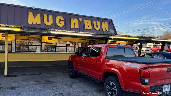 Mug-n-Bun named among best burgers ever seen on 'Man v. Food'