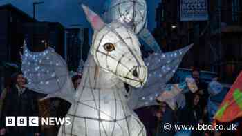 Thousands turn out for Bristol's Church Road Lantern Parade