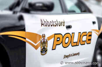 Robbery suspect in Abbotsford wields knife at staff and tries to grab cop’s stun gun