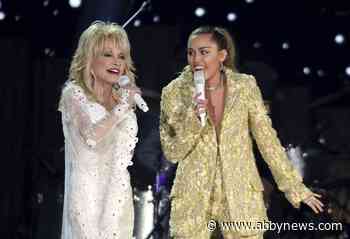American elementary school bans Miley, Dolly duet from class concert