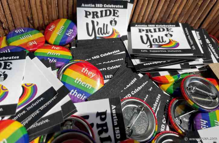Texas lawmakers discuss bill that could levy $10K fine for schools, teachers celebrating Pride week