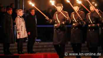 „Niemals geht man so ganz“ - Lambrechts Abschied von der Bundeswehr
