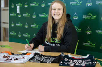 UFV Cascades sign Kamloops product Kalie Saari