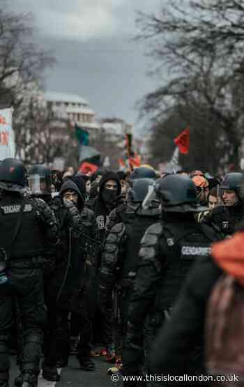 Protests in rage over the recent increase in retirement age