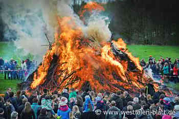 22 Osterfeuer in Bielefeld
