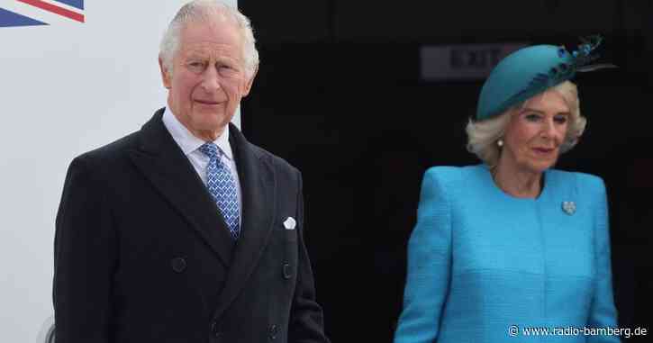 Charles III. und Camilla in Deutschland begrüßt