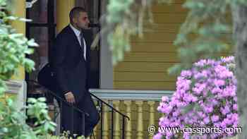 Aaron Hernandez's brother, D.J. Hernandez, arrested for allegedly vandalizing building at ESPN