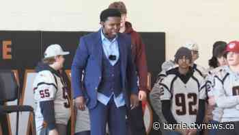 Argo's Pinball Clemons motivates teens at Orillia Secondary School