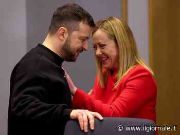 Meloni sente Zelensky: "Perseguire pace giusta per l'Ucraina"