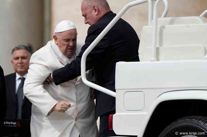 Vatican: Pope to be hospitalized for days for lung infection