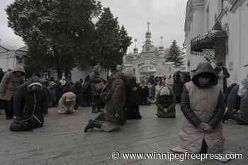 Kyiv monks accused of Russia links refuse eviction order