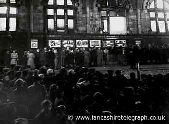 Election night crowds gathered outside Telegraph offices