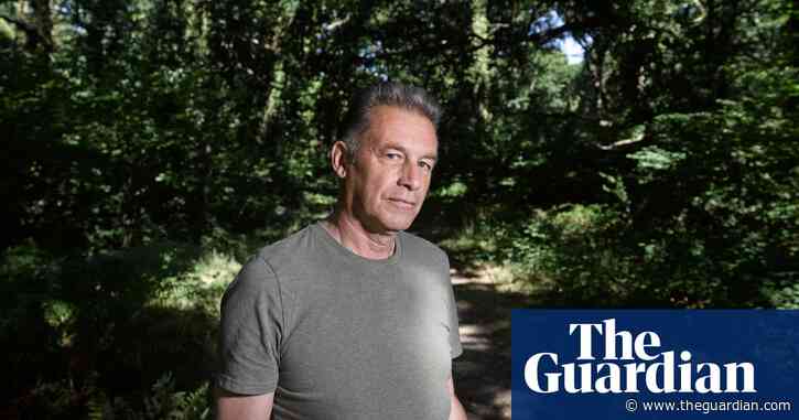 Chris Packham crowdfunds to sue hunting publisher for ‘hate terrorism’