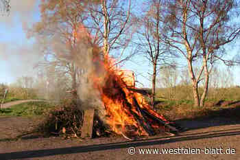 Acht Osterfeuer in Löhne