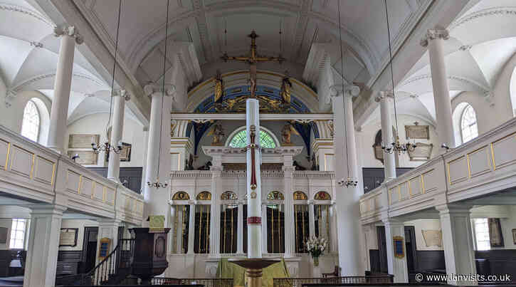Inside Mayfair’s Grosvenor Chapel