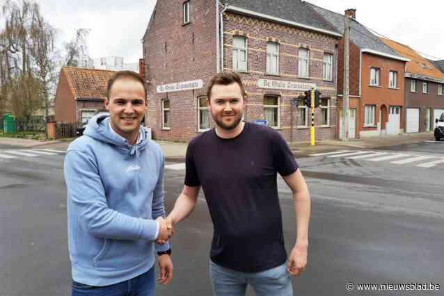 “Nog één laatste feestje”: Emanuel (27) geeft na vier jaar fakkel van De Oude Tramstatie door aan oude bekende