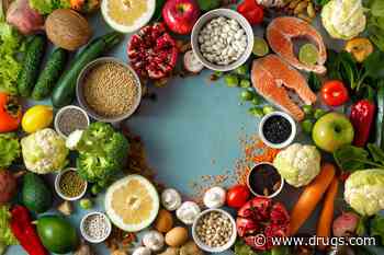 Mediterranean Diet Tied to Lower Risk for Dementia