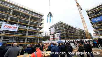 Auf den Ladehöfen am Hauptbahnhof wird Richtfest für 429 Wohnungen gefeiert