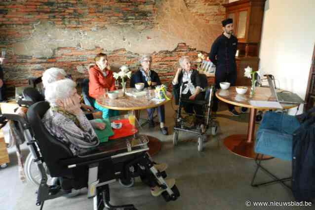 Woonzorgcentrum Prinsenhof zet in op persoonsgerichte dementiezorg: “Huiselijke hoekjes roepen sfeer van vroeger op”