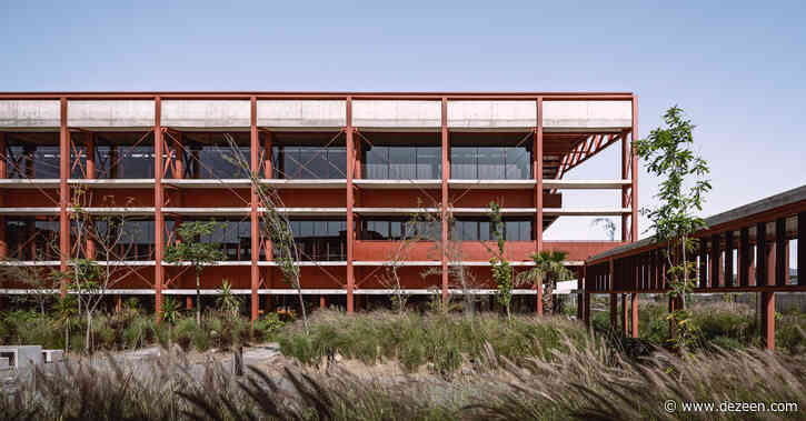 Estudio MMX and Luis Campos weave gardens into Betterware campus in Mexico