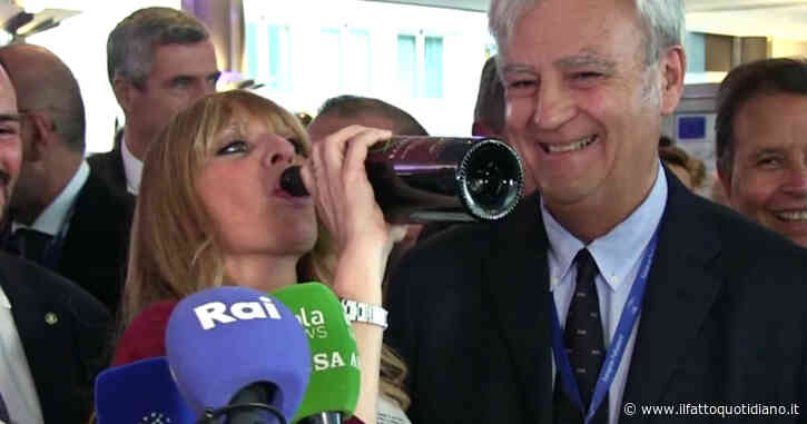 “Mi attacco alla bottiglia”: Alessandra Mussolini (alle 11) difende il vino italiano così – Video