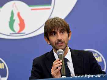 "Tutti nel piazzale". L'esponente di sinistra mette Donzelli a testa in giù