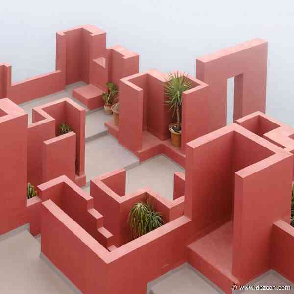Doublespace Photography captures Ricardo Bofill's Muralla Roja on its 50th anniversary