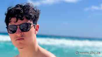 Toronto residents hold candlelight vigil for teen boy fatally stabbed at subway station