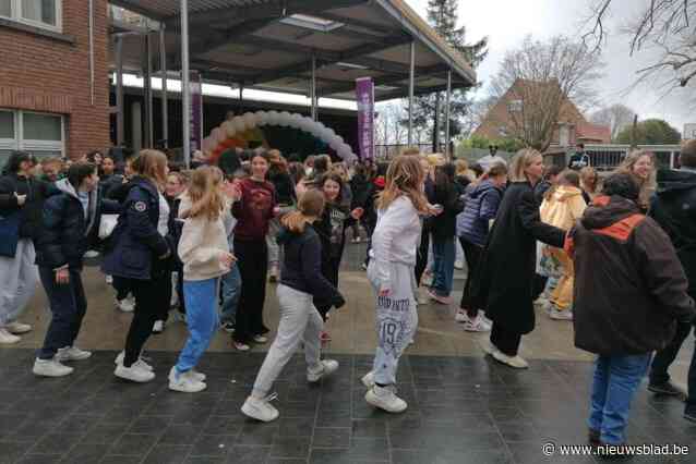 Vertier voor thuisblijvers van Regina Caelilyceum