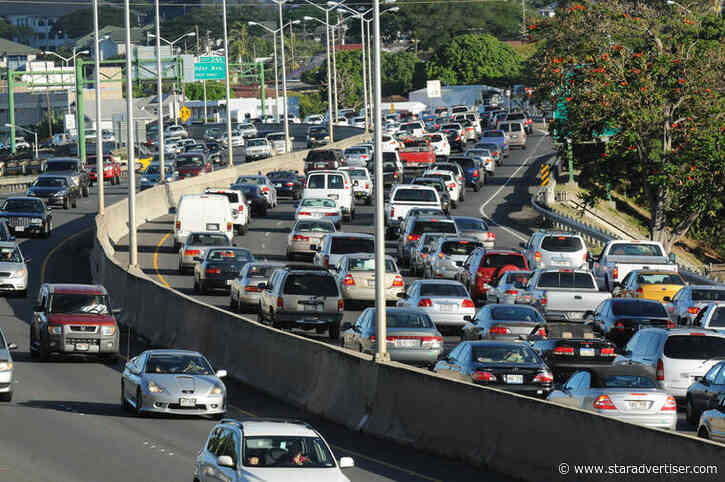 Kokua Line: What’s the service fee to renew car registration?