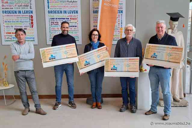 Leerlingen lopen en zwemmen voor goede doelen