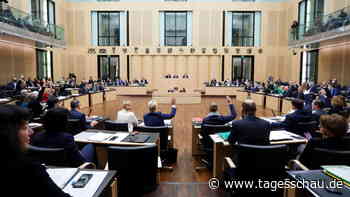 Beschlüsse im Bundesrat: Einwegplastik, Kfz-Zulassung, Blutspende