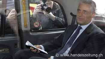 Unicredit-Investoren billigen höhere Vergütung für Orcel