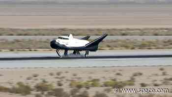 Private Dream Chaser space plane's 1st launch slips to December: report