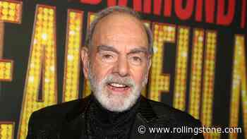 Neil Diamond Has Only Started Processing His Parkinson’s Diagnosis ‘in the Last Few Weeks’