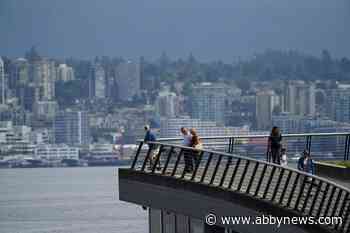 Tourism shot up in 2022, but still far short of pre-pandemic levels: StatCan